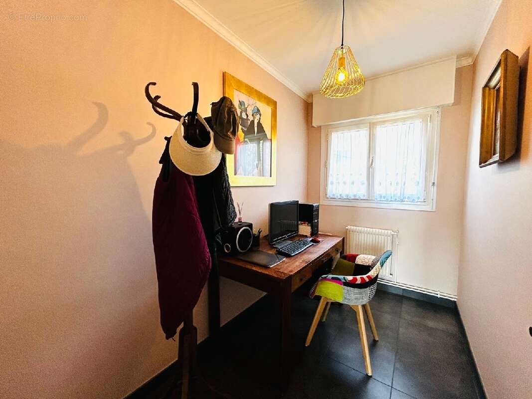 Maison 137 m² à Bruay-La-Buissiere  - photo 5