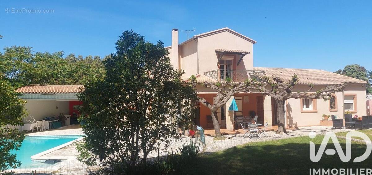 Photo 1 - Maison à GENERAC