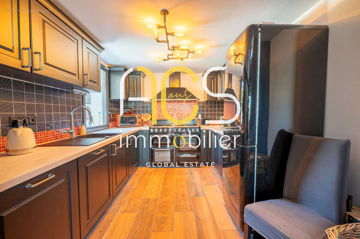 Maison à SAUSSET-LES-PINS