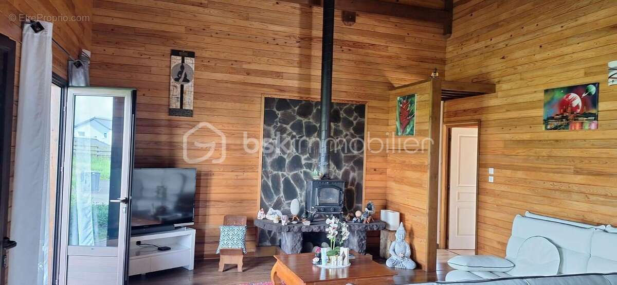 Maison à LA PLAINE-DES-PALMISTES