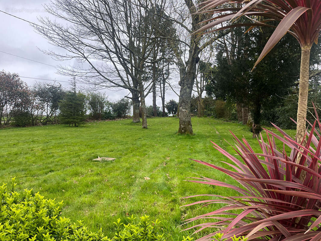 Maison à PLOUGONVEN