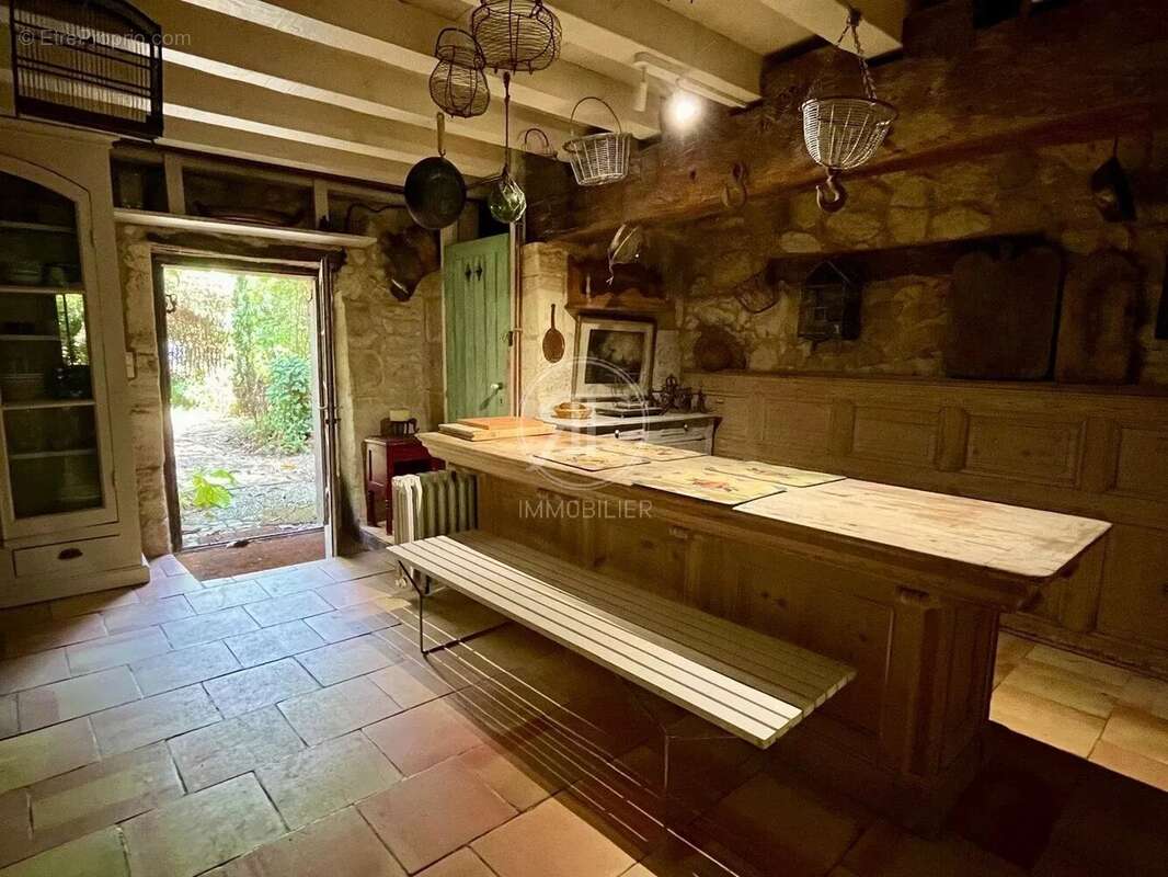 Maison à LA LANDE-DE-FRONSAC