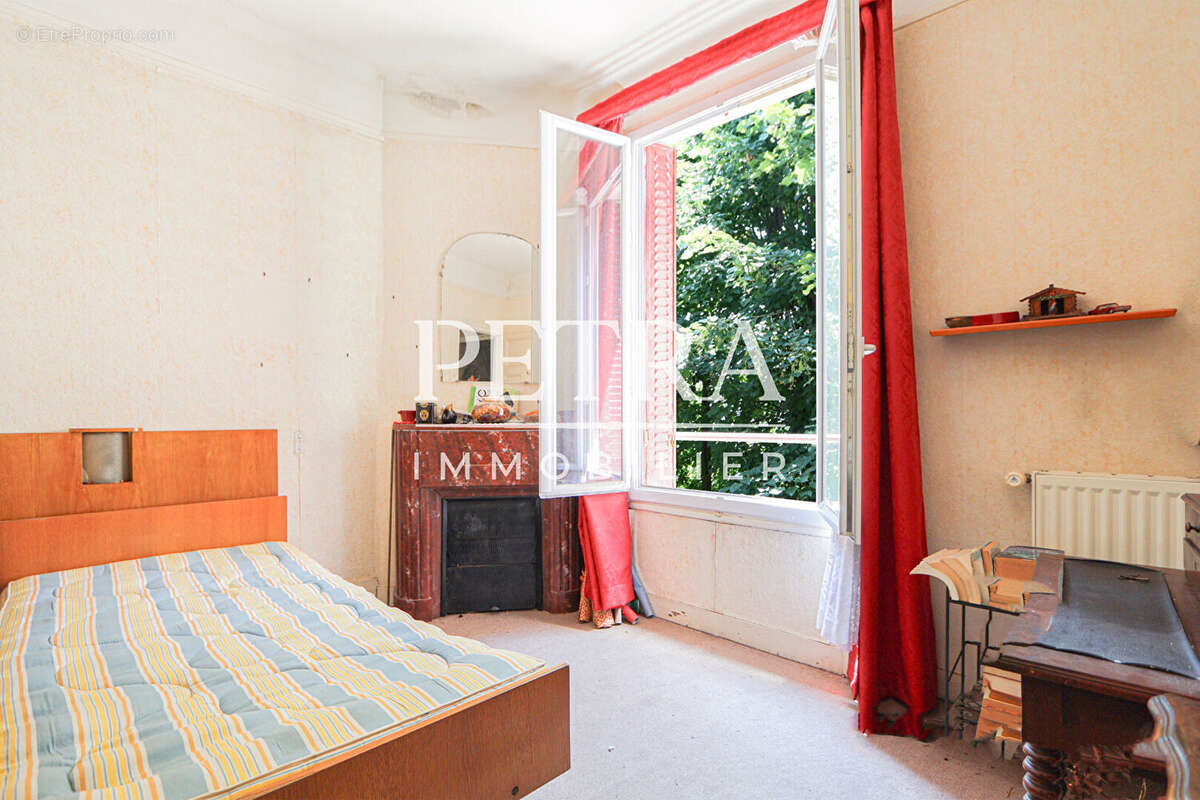 Maison à L&#039;HAY-LES-ROSES