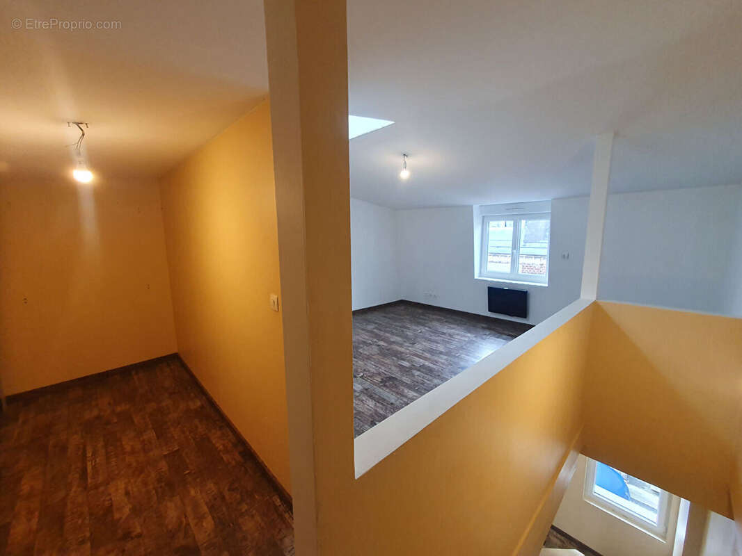 Maison à SAINT-QUENTIN