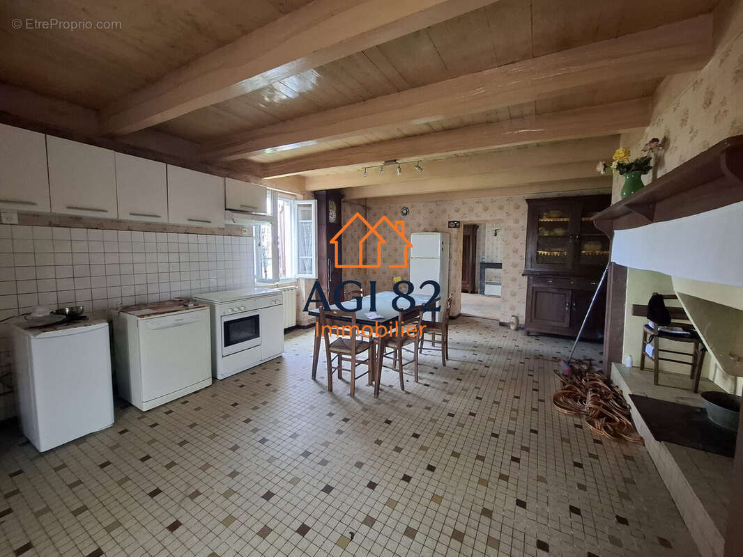 Maison à L'HONOR-DE-COS