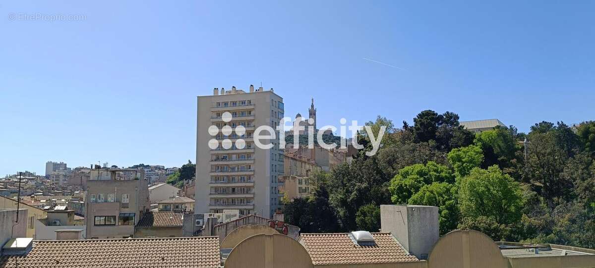 Appartement à MARSEILLE-7E