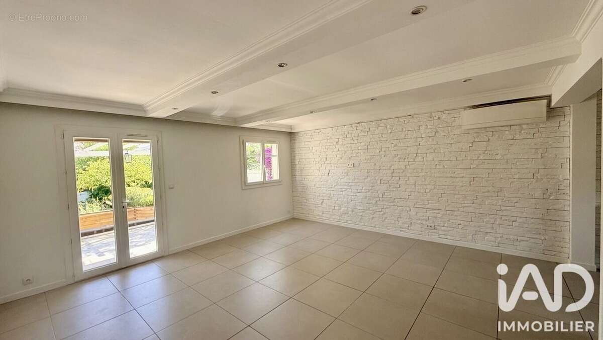 Maison 91 m² à Frejus  - photo 5