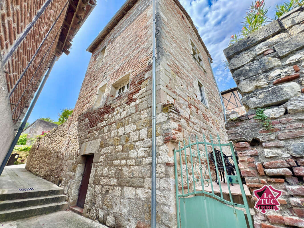 Maison à PENNE-D&#039;AGENAIS