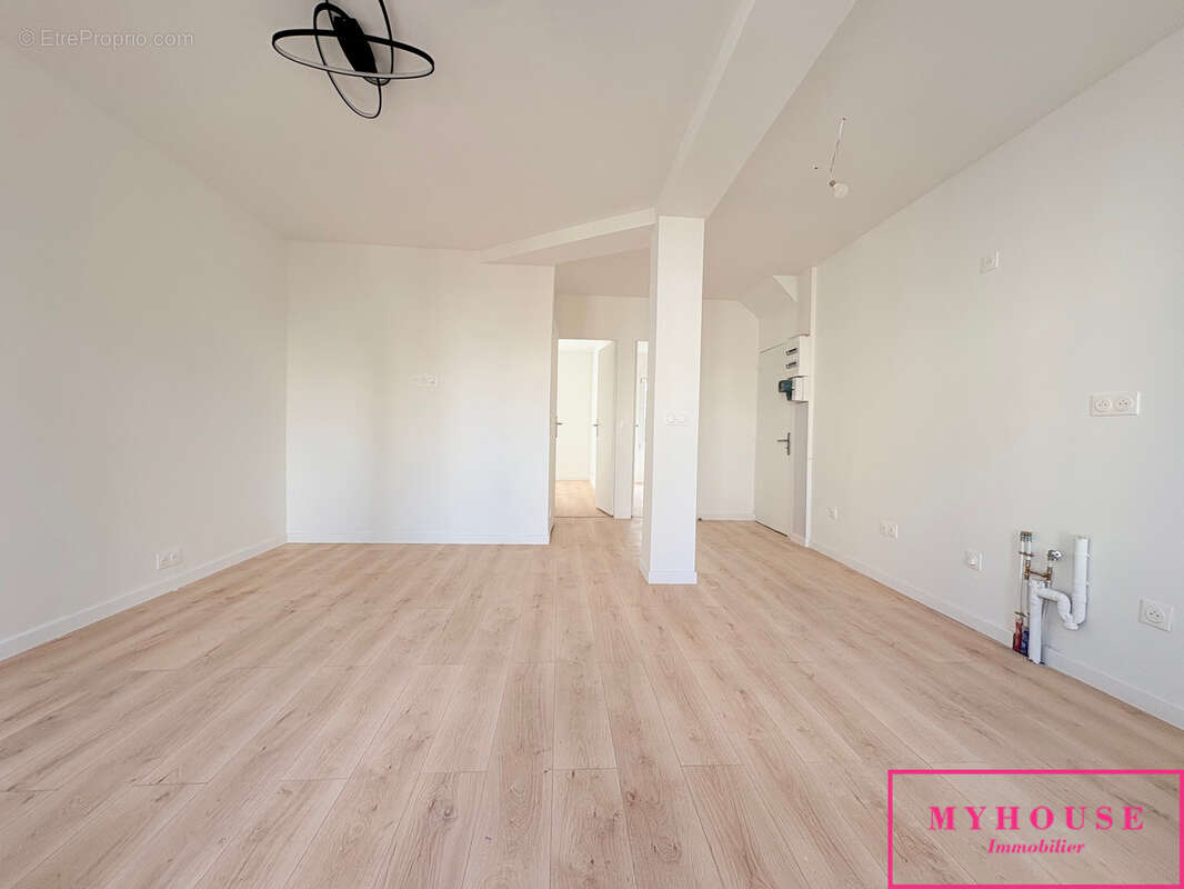 Appartement à BAGNEUX