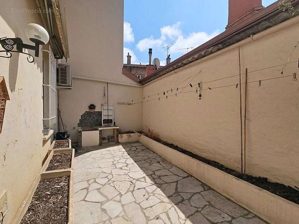CANNES basse Californie,  immeuble de 145m² habitables en "monopropriété" - photo 16