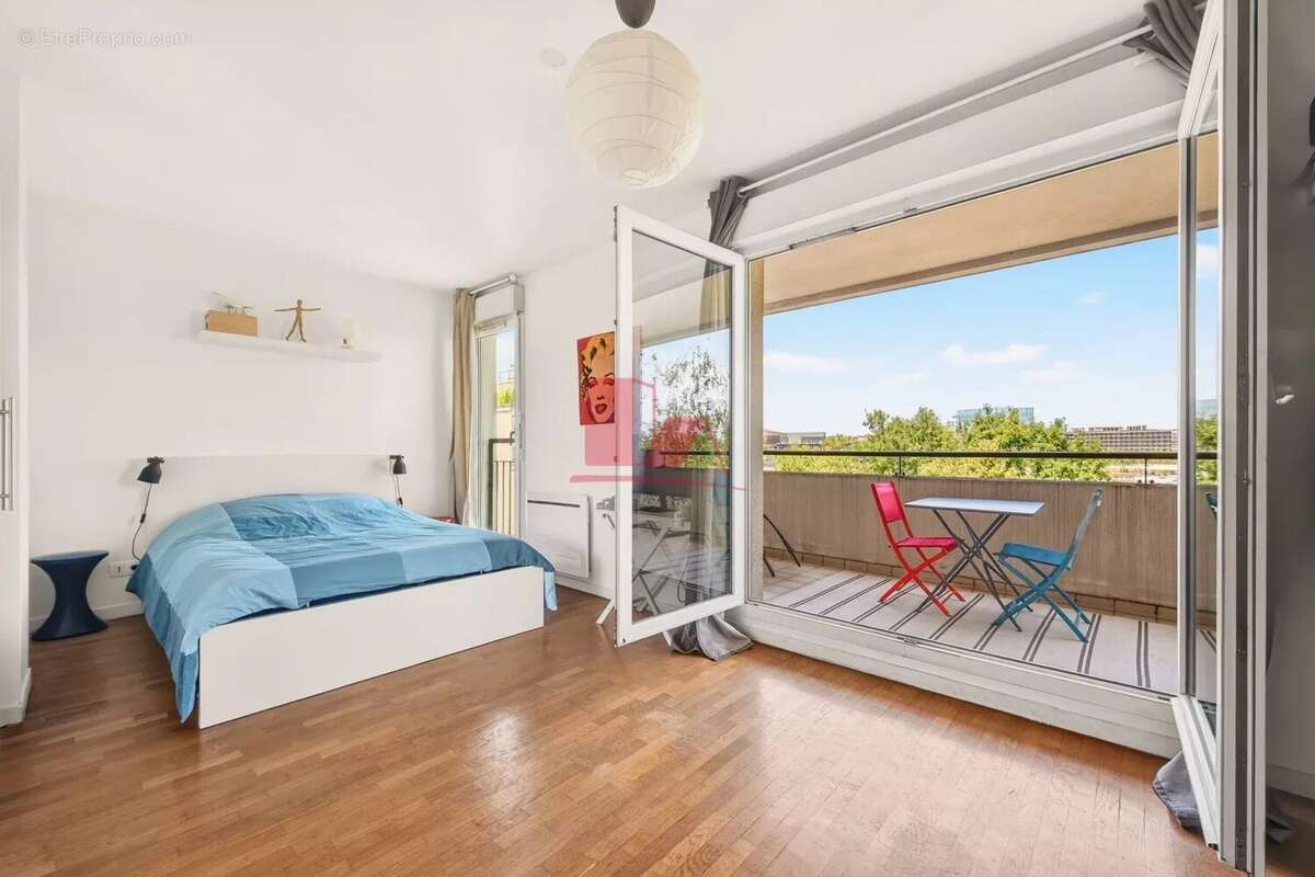 Appartement à ISSY-LES-MOULINEAUX