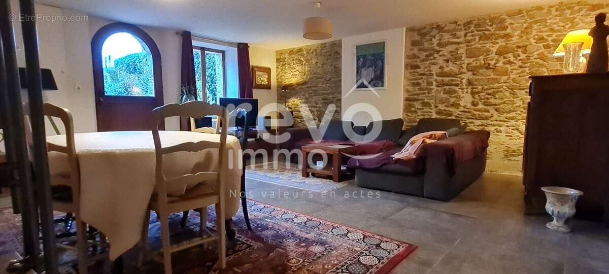 Maison à LE CELLIER