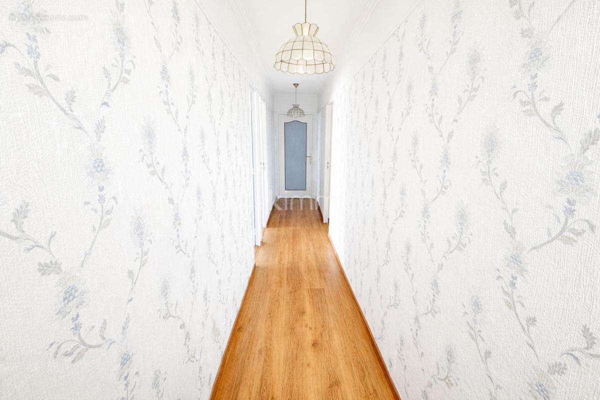 Maison à L'HAY-LES-ROSES