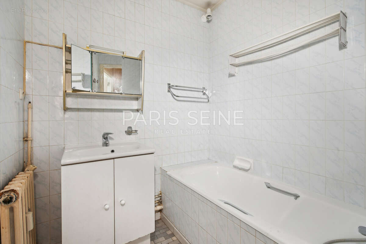 Appartement à PARIS-15E