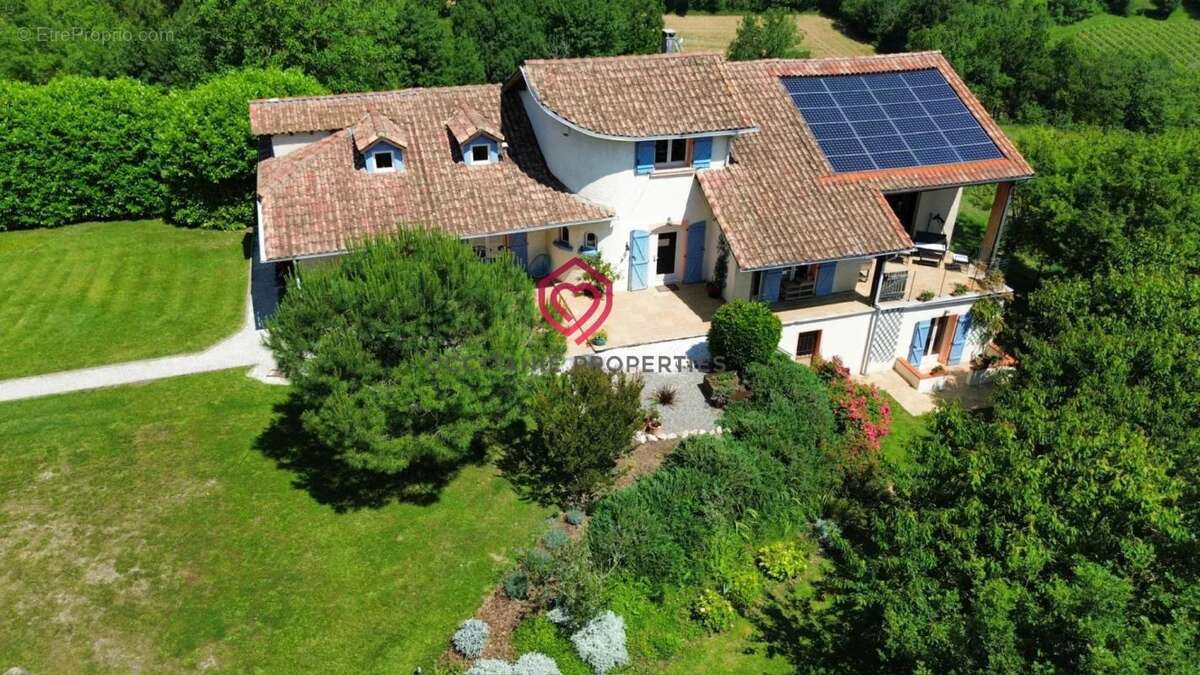 Maison à CARLA-BAYLE