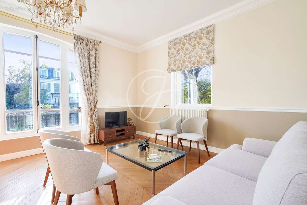 Maison à MAISONS-LAFFITTE