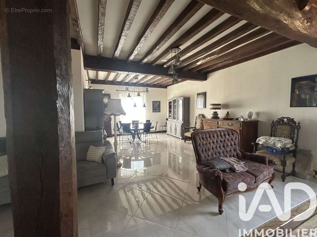 Photo 6 - Maison à YVRAC-ET-MALLEYRAND