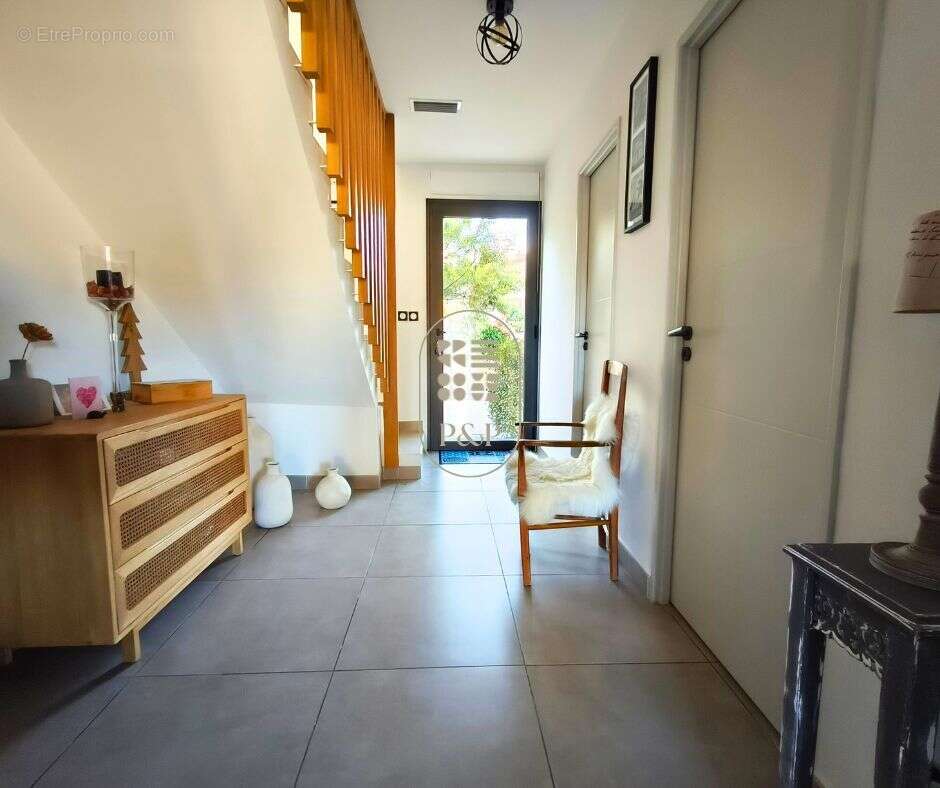 Maison à LA CALMETTE