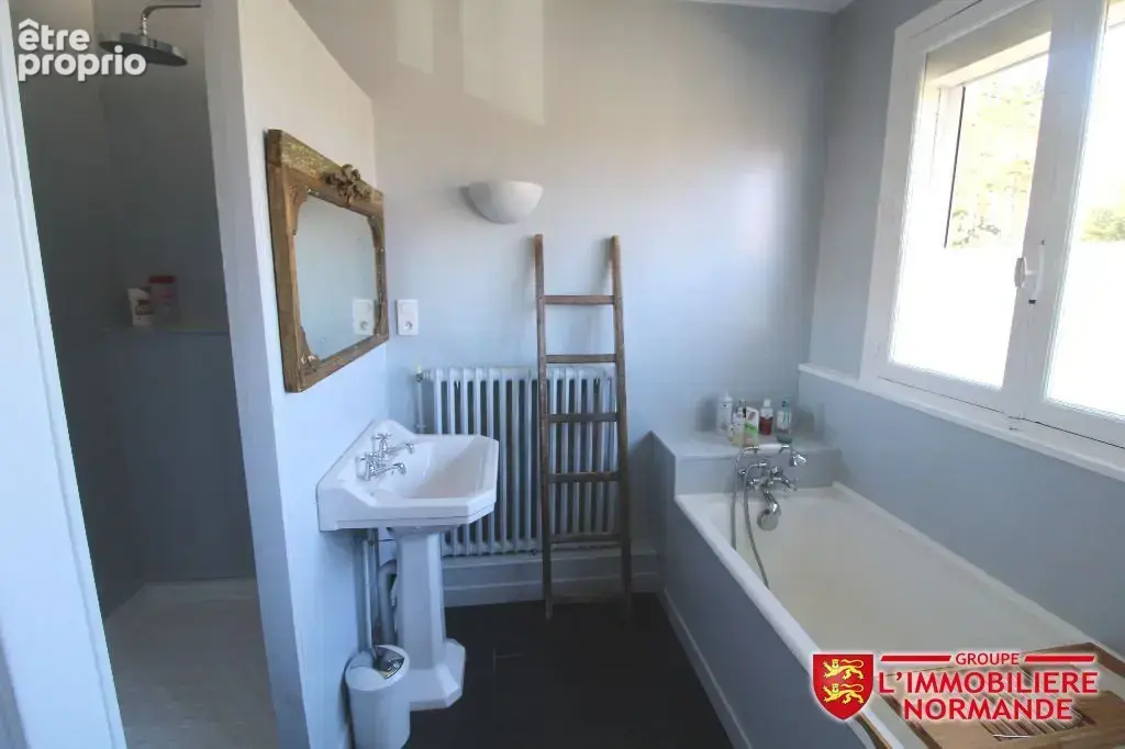 Maison familiale au coeur de pont de l'arche - 6 chambres - photo 9