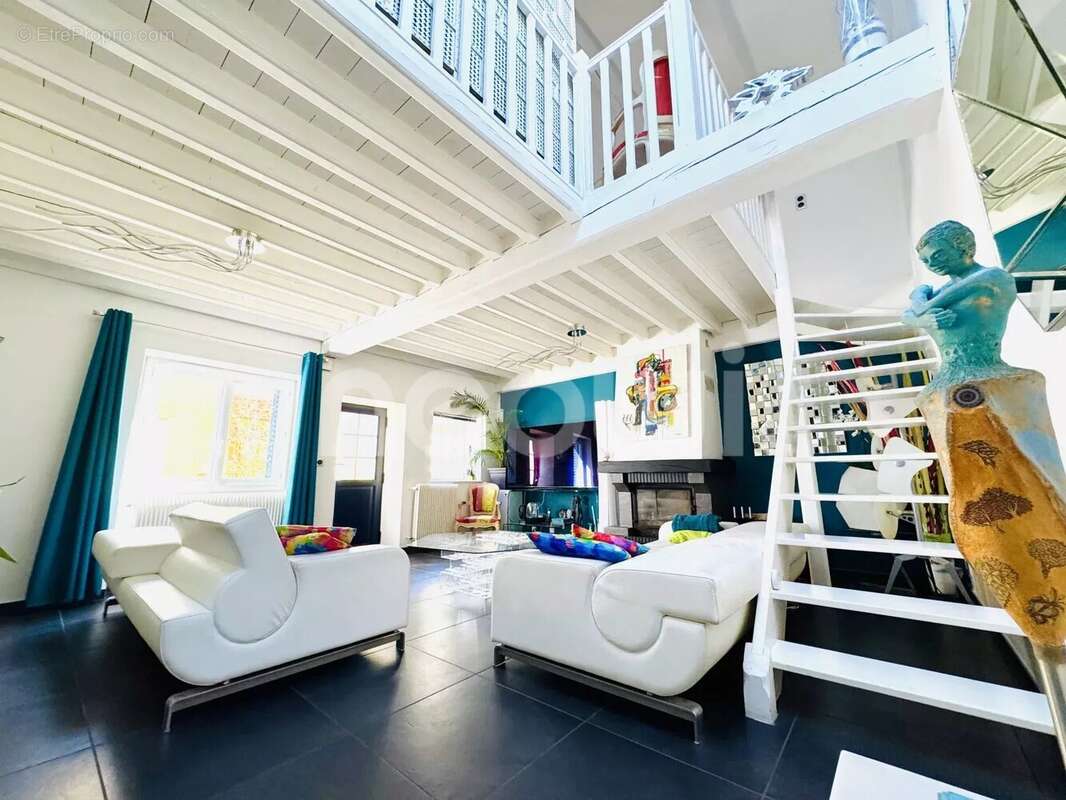 Maison à CHATEAUGAY