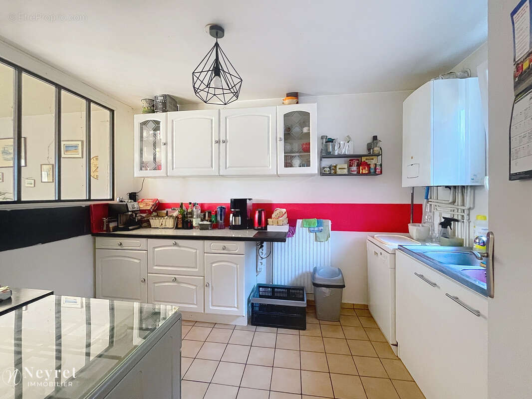 Maison - 103m2 - Terrain de 341m2 - St Genis Laval - photo 6