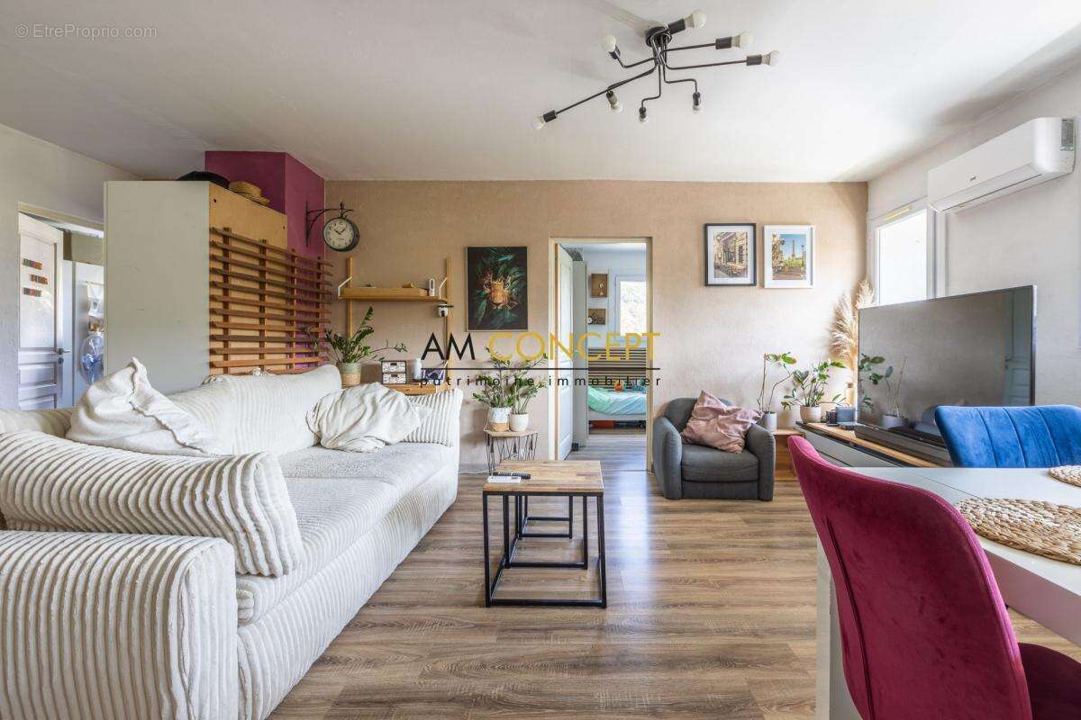 Bel Appartement T4 Lumineux - La Trinité - Les chênes verts - photo 4