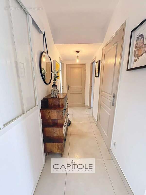 Appartement à VILLENEUVE-LOUBET