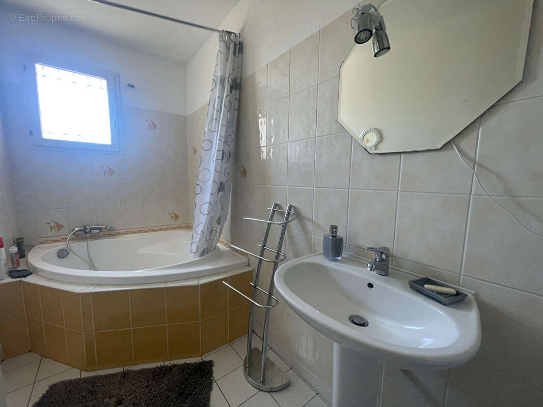 Maison à SAINT-SEBASTIEN-SUR-LOIRE