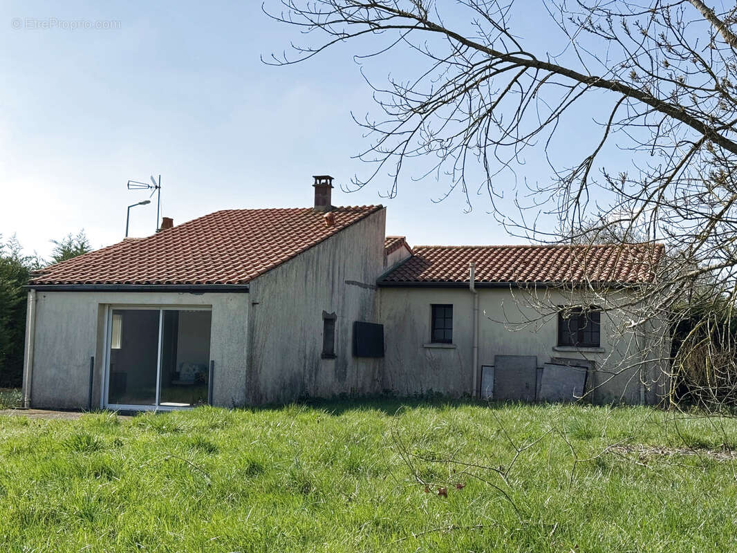 Maison à BARZAN