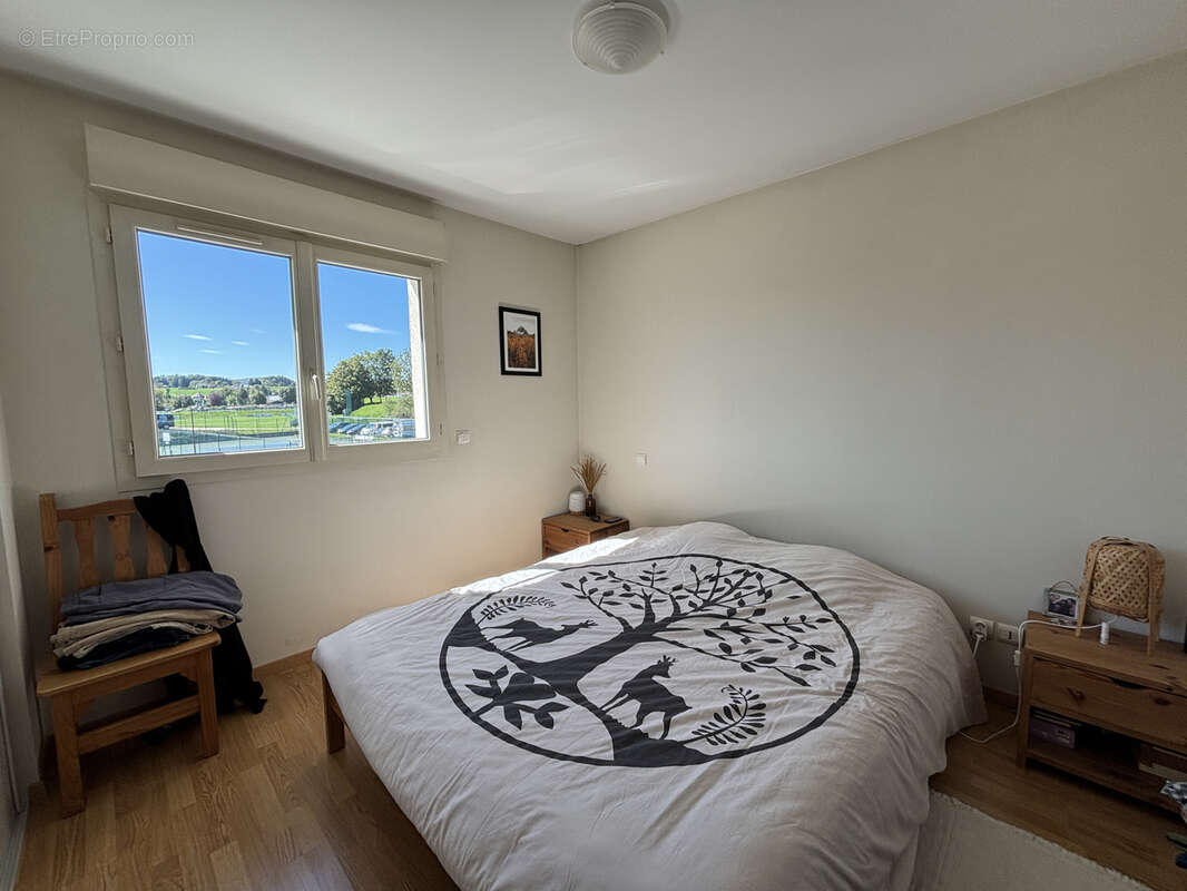 Appartement à GROISY