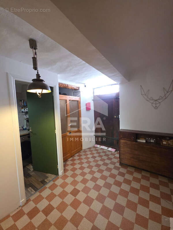 Maison à LA ROQUETTE-SUR-SIAGNE