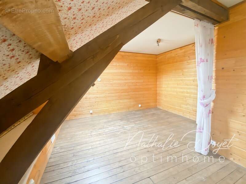 deux Maison 6 pièces PIERREPONT (02) - photo 8