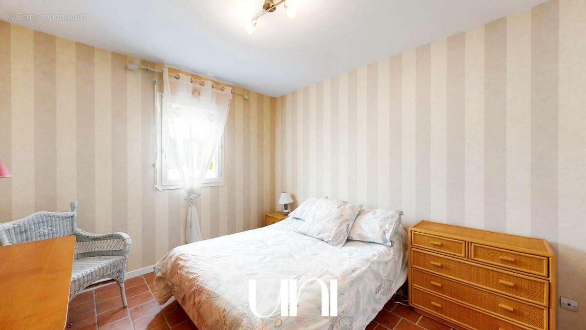 Maison à CORMELLES-LE-ROYAL