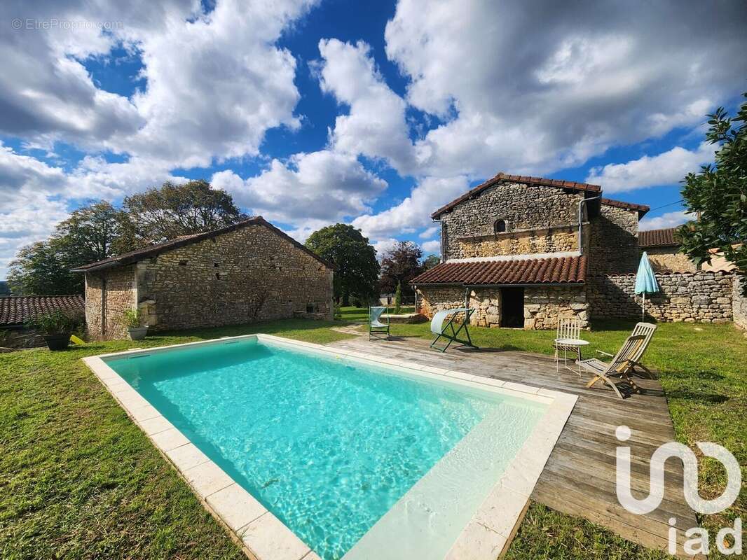 Photo 2 - Maison à LA ROCHETTE