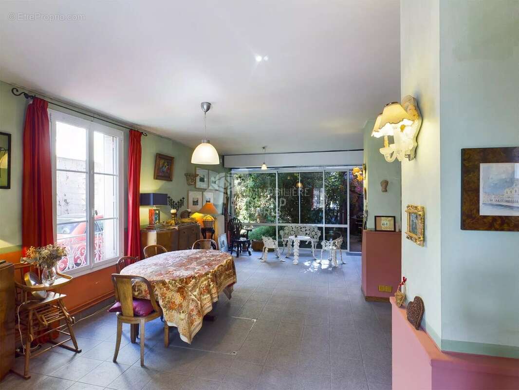 Maison à IVRY-SUR-SEINE