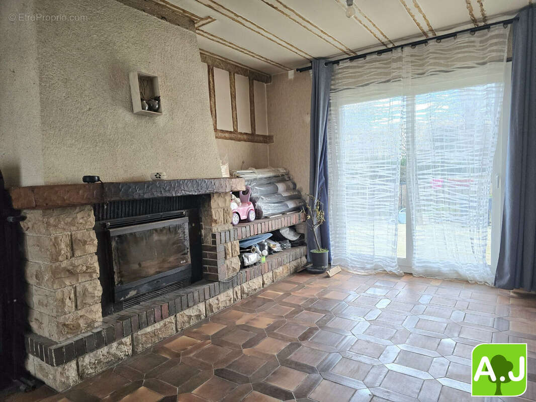 Maison à EZY-SUR-EURE