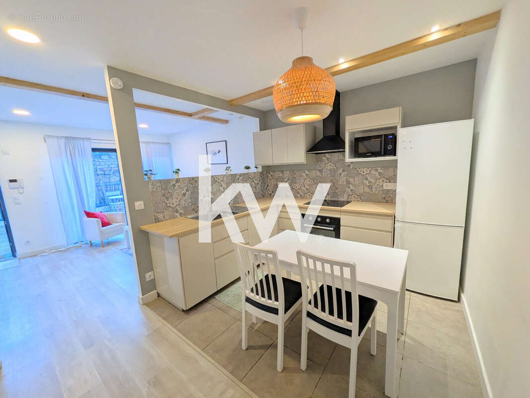 Appartement à SAINT-ETIENNE