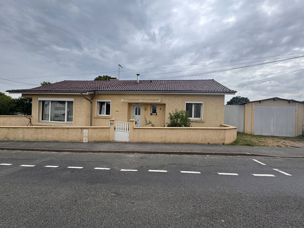 Maison à ECUISSES