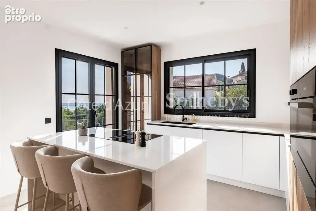 Roquebrune-Cap-Martin, villa contemporaine rénovée avec piscine à proximité de Monaco - photo 7