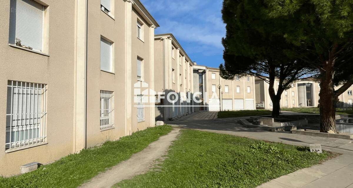 Exclusivité - Avignon - Studio investisseur au 1er étage avec locataire en place - photo 2