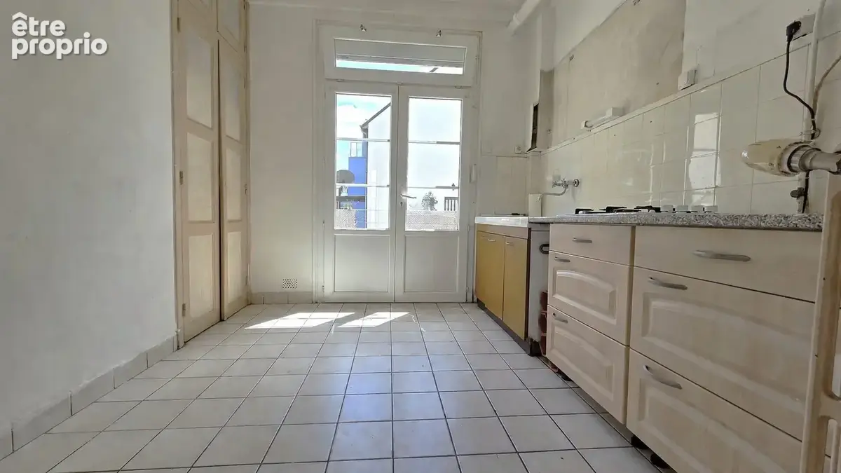 Immeuble Saint-pierre-des-corps - photo 4