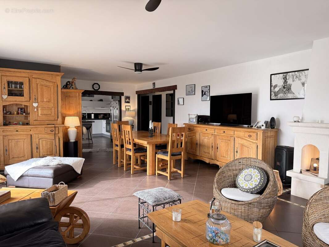 Maison à SEMUSSAC