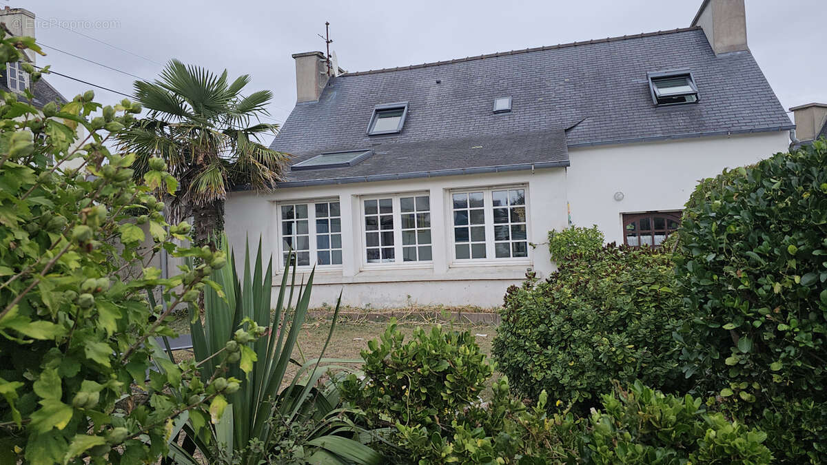 Maison à CAMARET-SUR-MER