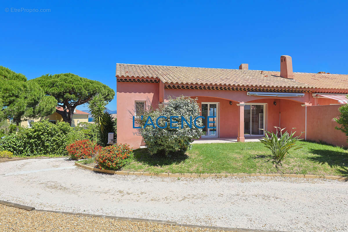 Maison à HYERES