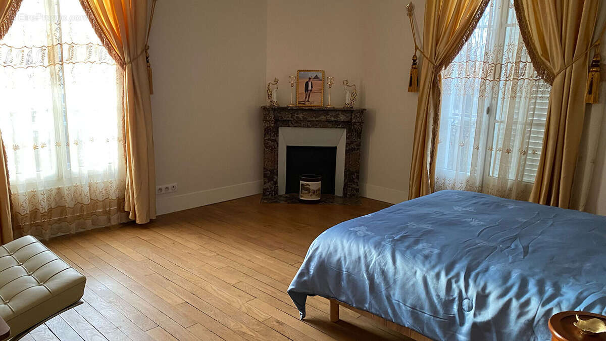 Maison à MAISONS-LAFFITTE