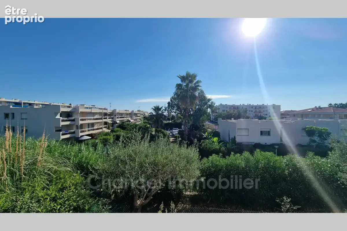 Appartement 2 pièces 41 m² à vendre à Antibes (06600) - photo 2