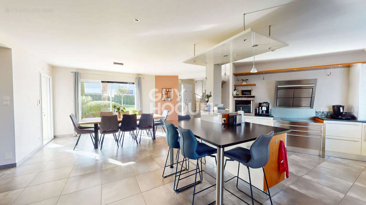 Maison St Martin Des Champs - photo 4