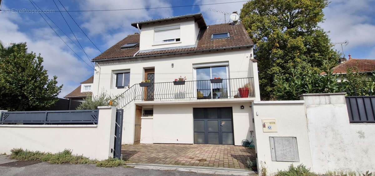 Maison à VILLEPARISIS