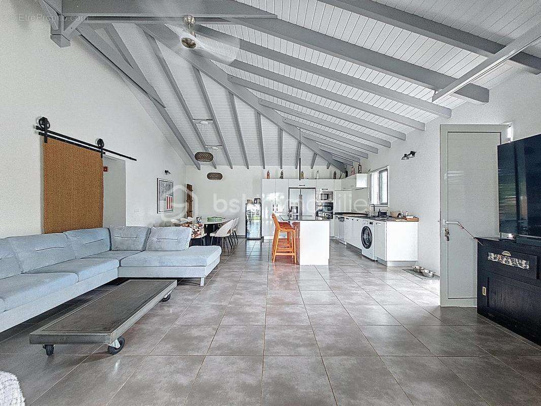 Villa + dépendance avec piscine Saint François - photo 5