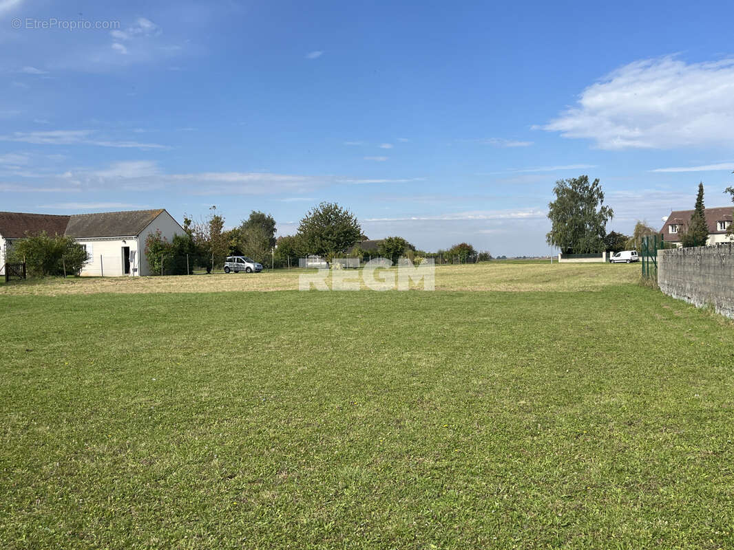 Terrain à LA CHAPELLE-LA-REINE